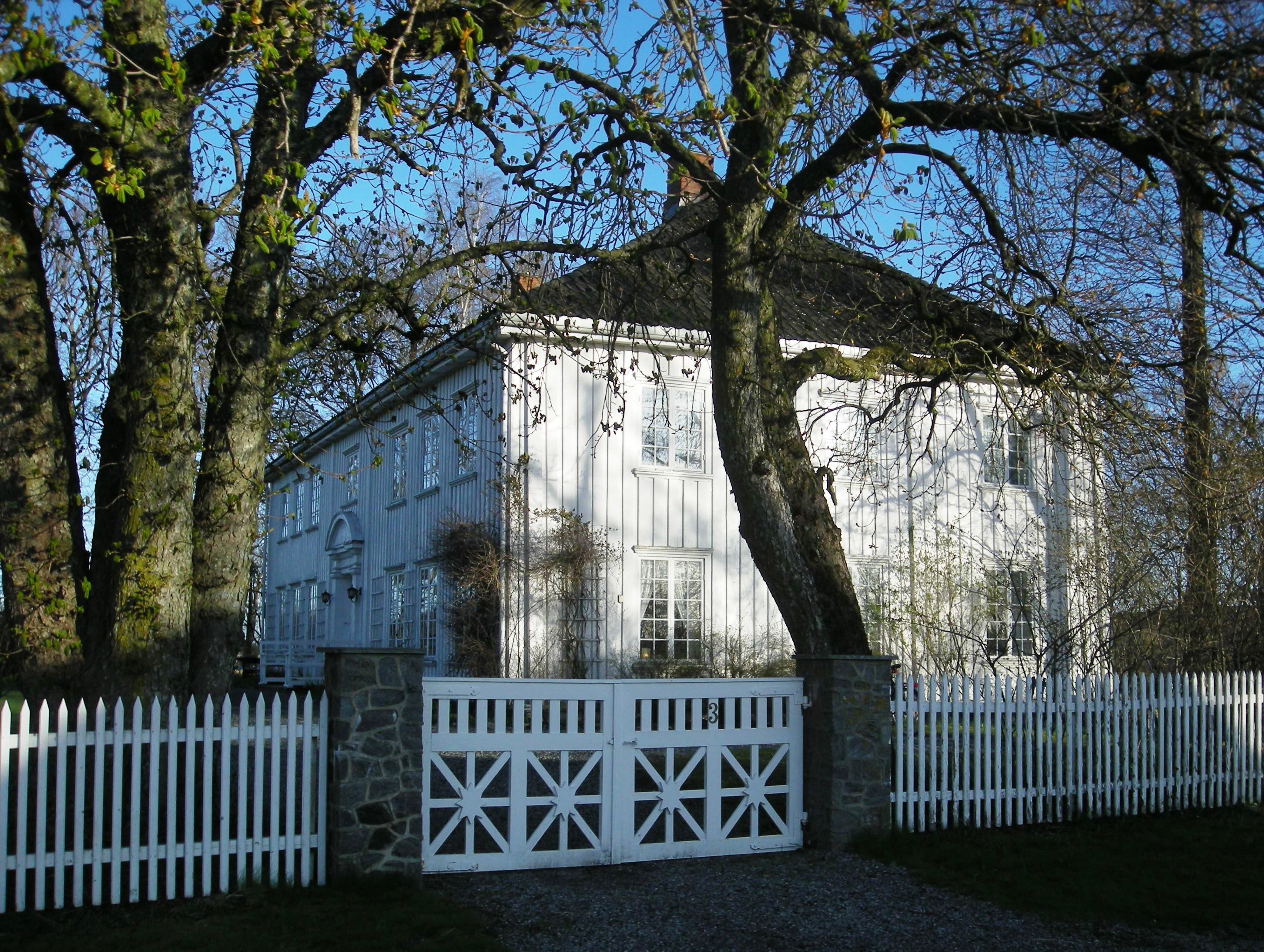 Kråkstad parsonage in the Kråkstad settlement