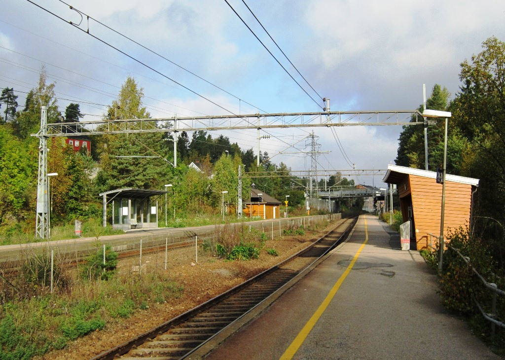 Myrvoll railway station serving the Myrvoll and Ekornrud residential area